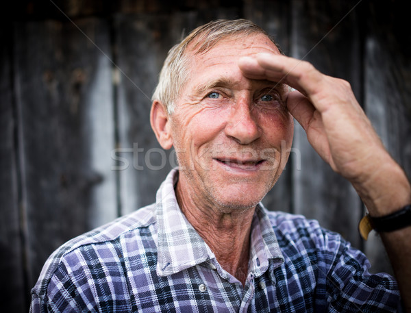 Idős férfi kint portré egészség háttér Stock fotó © zurijeta