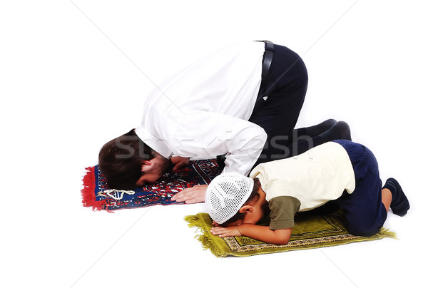 Muçulmano adorar ramadan mês crianças Foto stock © zurijeta