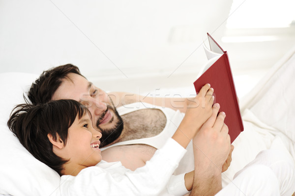 Stock foto: Vater-Sohn · Bett · glücklich · Zeit · Liebe · home