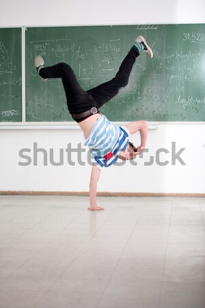 Dans lise öğrenci breakdance tahta Stok fotoğraf © zurijeta