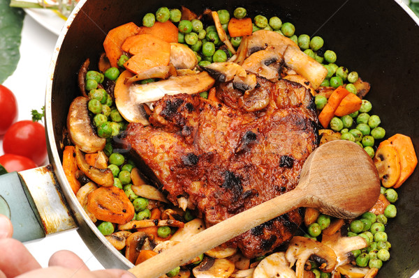 Hús zöldségek ebéd finom jól kinéző konyha Stock fotó © zurijeta
