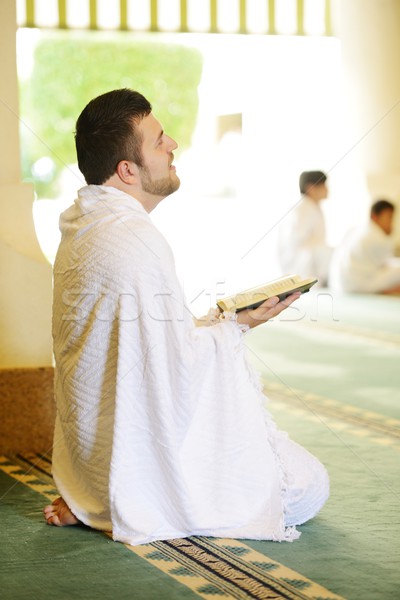 Stock fotó: Muszlim · visel · ruházat · kész · haddzs · istentisztelet
