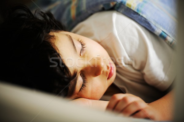 Aranyos kicsi fiú alszik gyerek arc Stock fotó © zurijeta