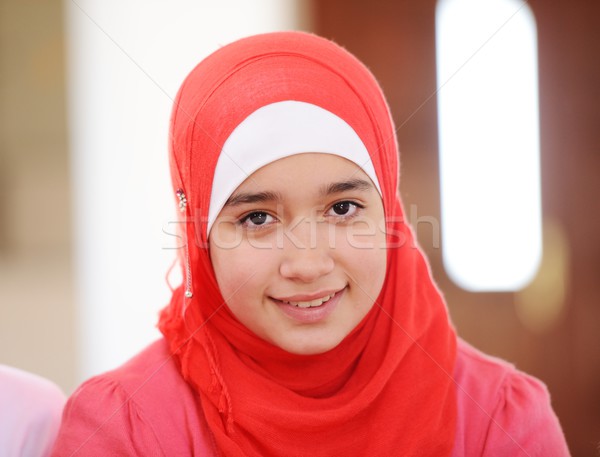 Foto stock: Muçulmano · árabe · meninas · aprendizagem · juntos · grupo