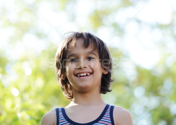 Boldog gyerek kint természet jó idő Stock fotó © zurijeta