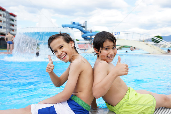 Fericit copii vară piscină Imagine de stoc © zurijeta