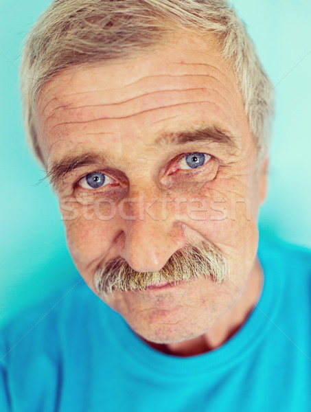 Portret glimlachend volwassen man snor ouderen goed kijken Stockfoto © zurijeta