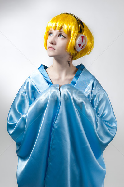 Ragazza blu kimono cosplay giallo capelli Foto d'archivio © zybr78